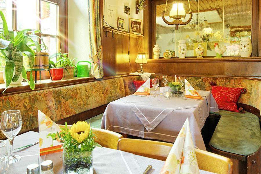Gasthaus Baeren Niederrotweil ภายนอก รูปภาพ